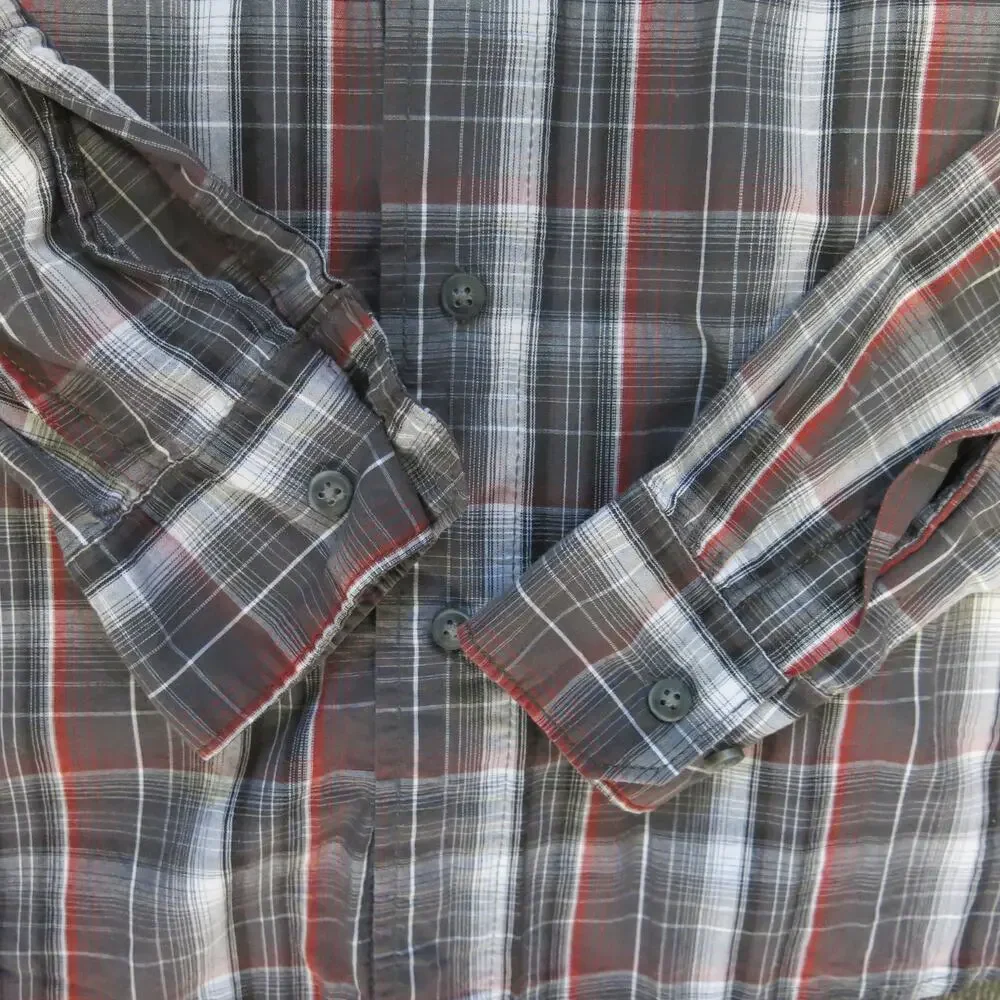 WRANGLER JEANS CO Button Down Plaid Shirt Size M Men Long Sleeve Gray Red Multi